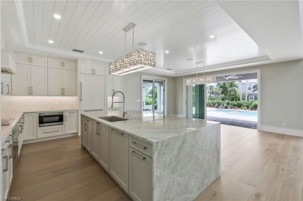 1308 Ridge St, Naples, FL 34103-12
