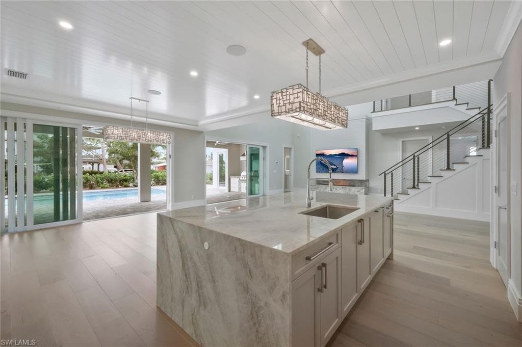 1308 Ridge St, Naples, FL 34103-15