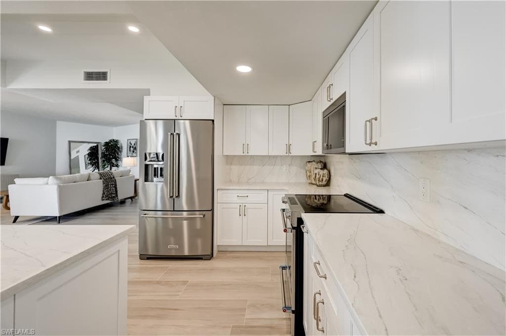 980 Cape Marco Dr 706, Marco Island, FL 34145-21