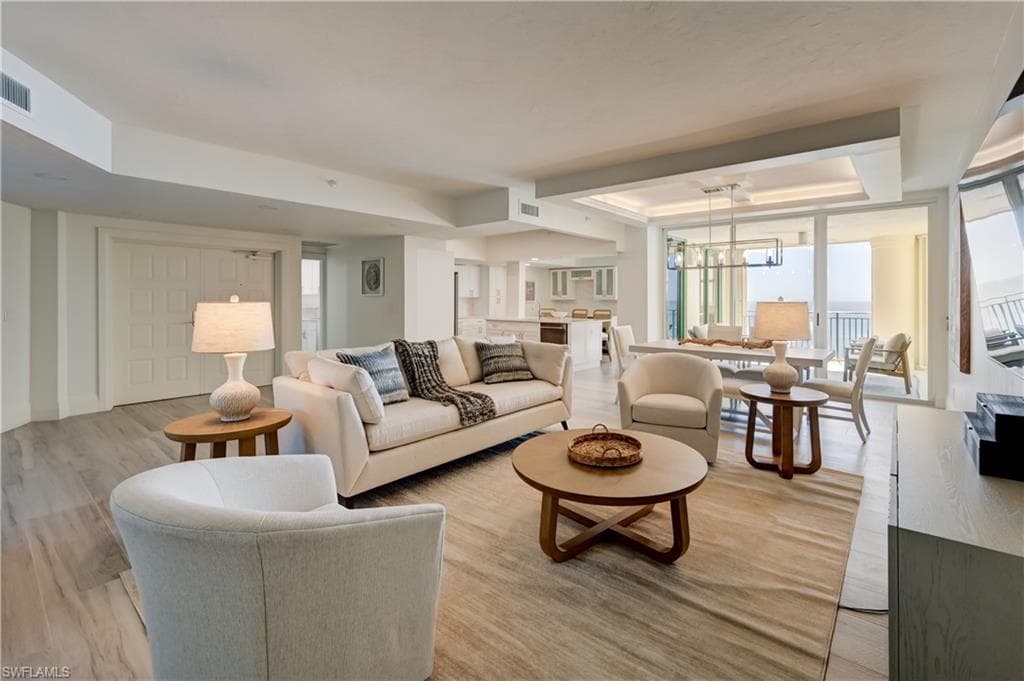 980 Cape Marco Dr 706, Marco Island, FL 34145-8