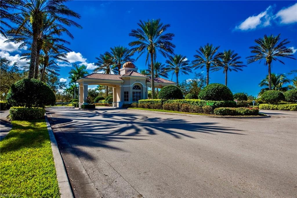 28281 Islet Trl, Bonita Springs, FL 34135-41