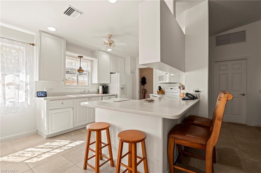 28281 Islet Trl, Bonita Springs, FL 34135-7