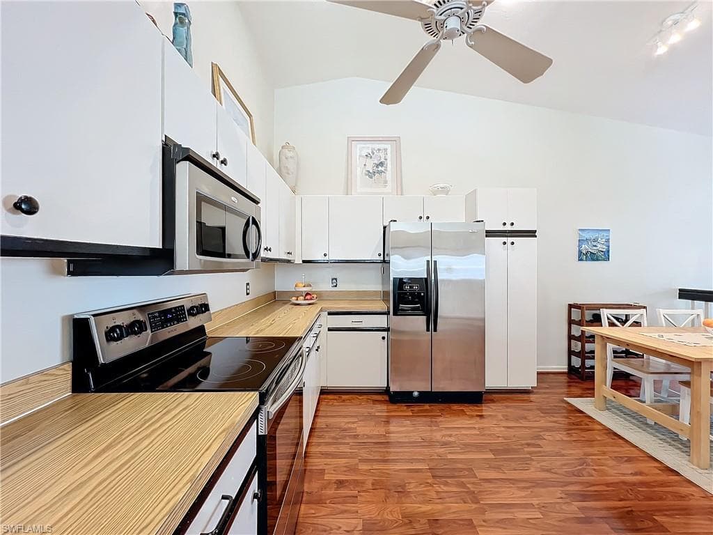 2126 Tama Cir 201, Naples, FL 34112-12
