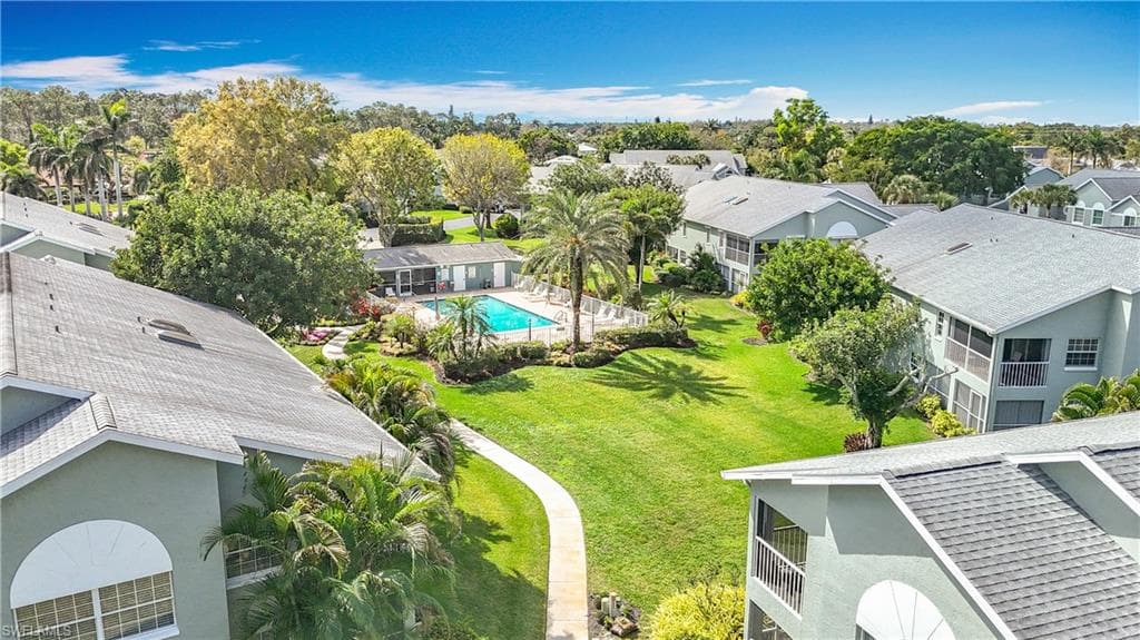 2126 Tama Cir 201, Naples, FL 34112-33
