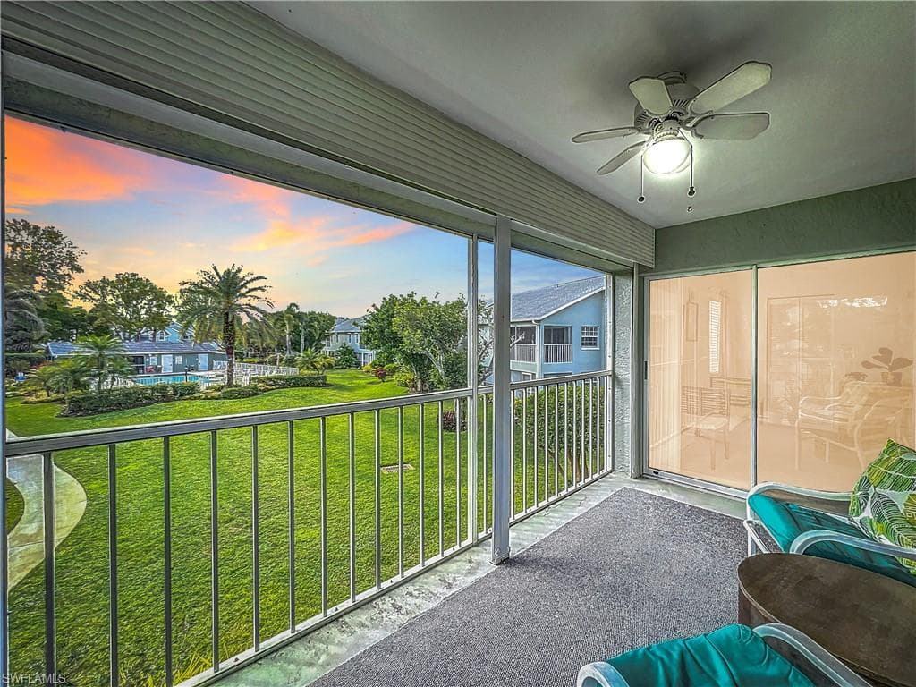 2126 Tama Cir 201, Naples, FL 34112-3