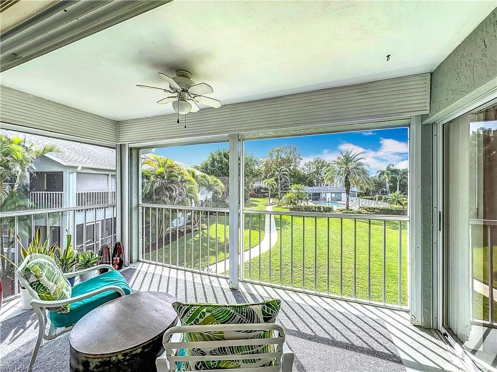2126 Tama Cir 201, Naples, FL 34112-4