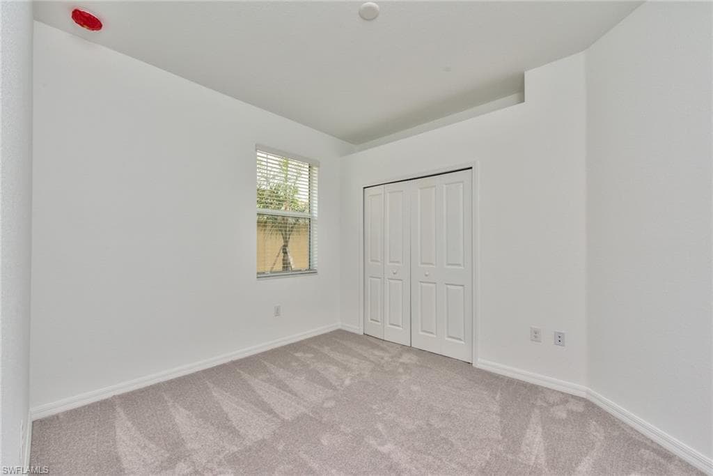 2591 Vine Ave, Naples, FL 34120-14