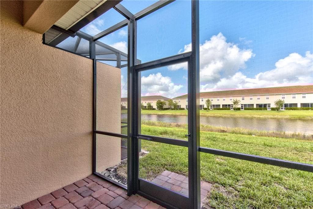 2591 Vine Ave, Naples, FL 34120-23
