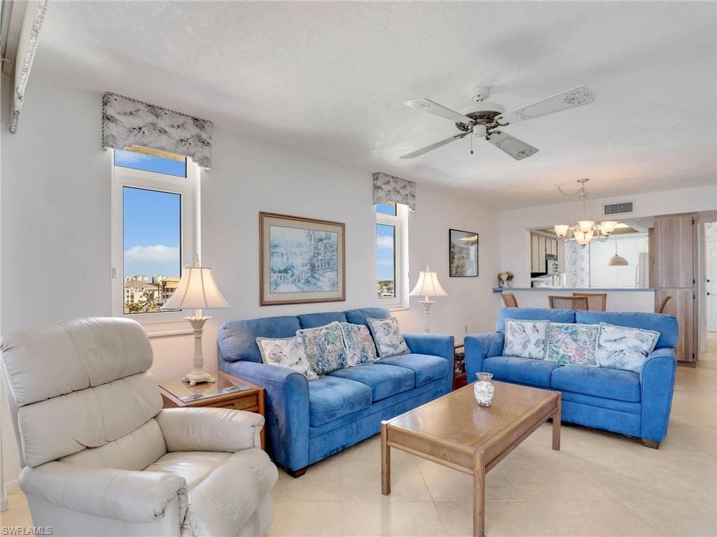 9415 Gulf Shore Dr 602, Naples, FL 34108-12