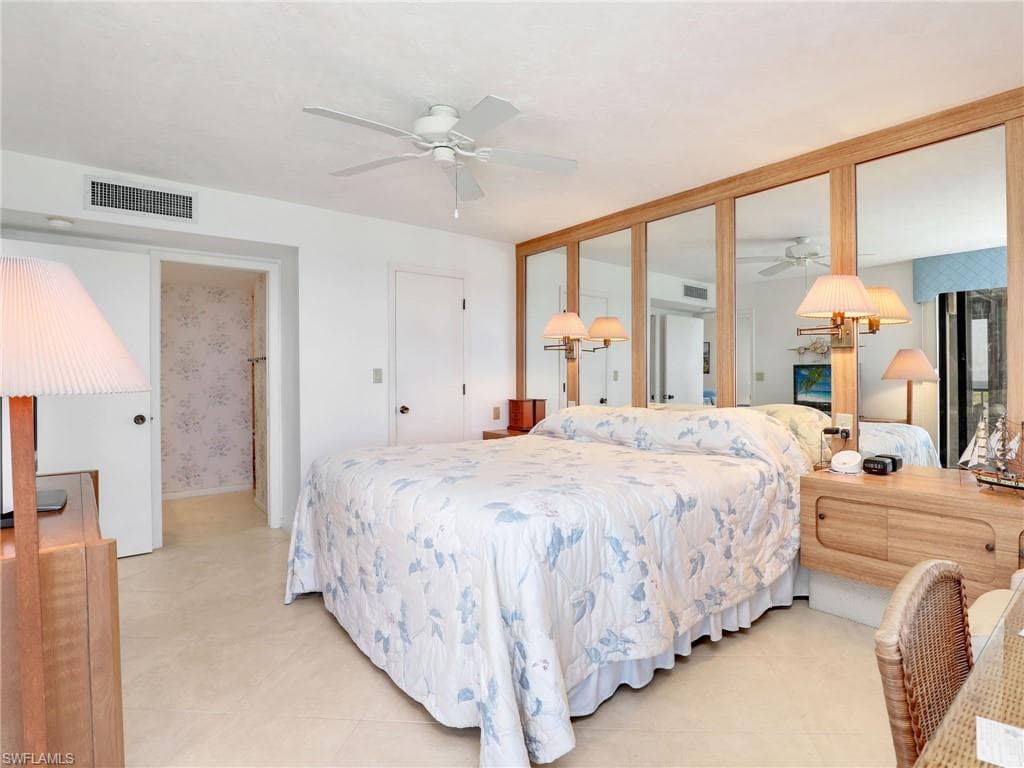 9415 Gulf Shore Dr 602, Naples, FL 34108-24