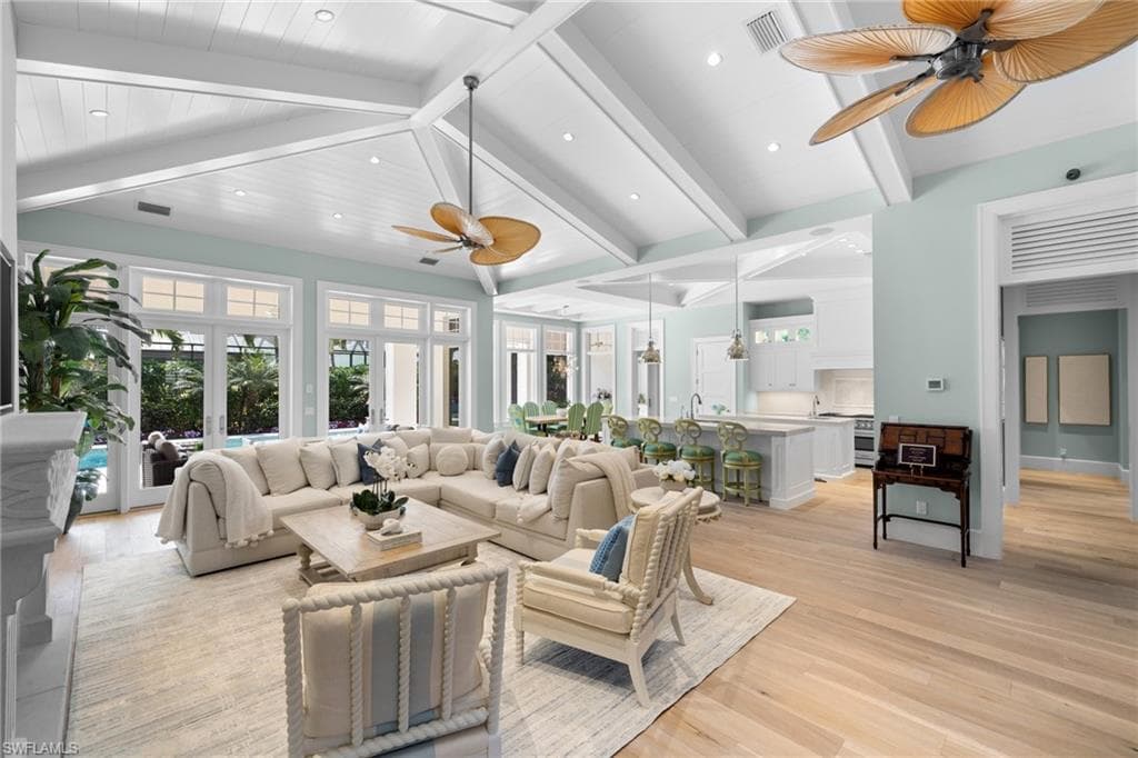 532 Pine Grove Ln, Naples, FL 34103-10