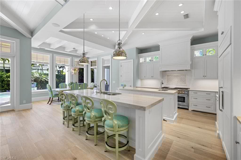 532 Pine Grove Ln, Naples, FL 34103-14