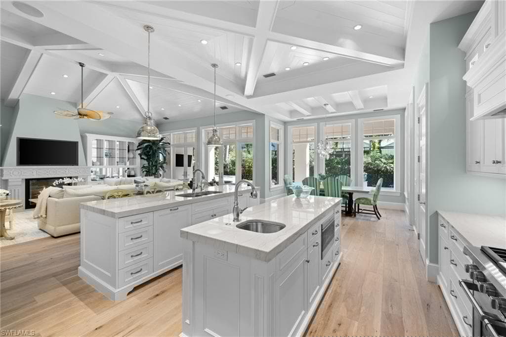 532 Pine Grove Ln, Naples, FL 34103-18
