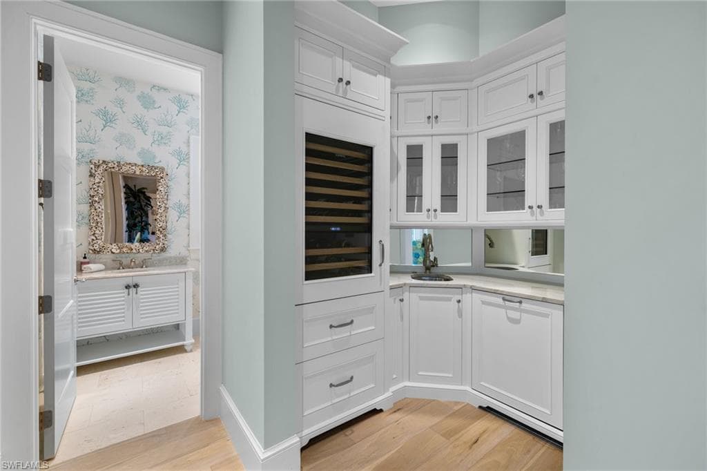 532 Pine Grove Ln, Naples, FL 34103-20
