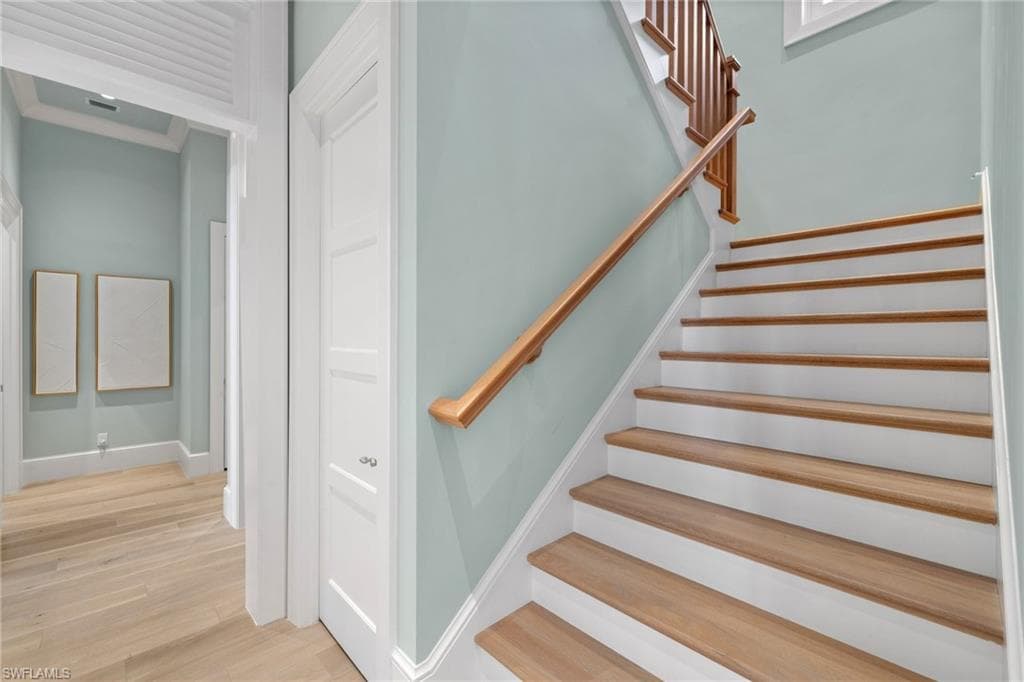 532 Pine Grove Ln, Naples, FL 34103-34