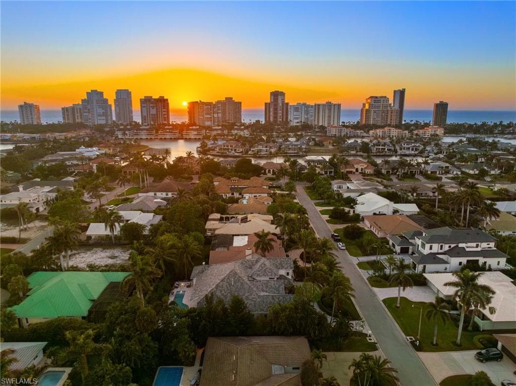 532 Pine Grove Ln, Naples, FL 34103-40