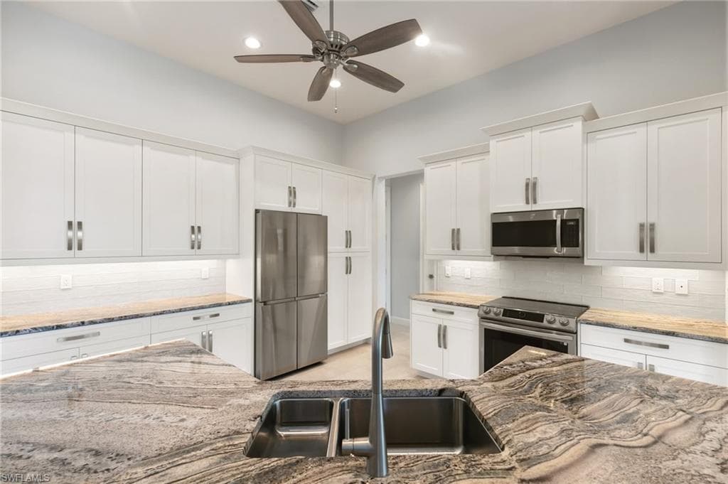 782 Saturn Ct, Marco Island, FL 34145-9