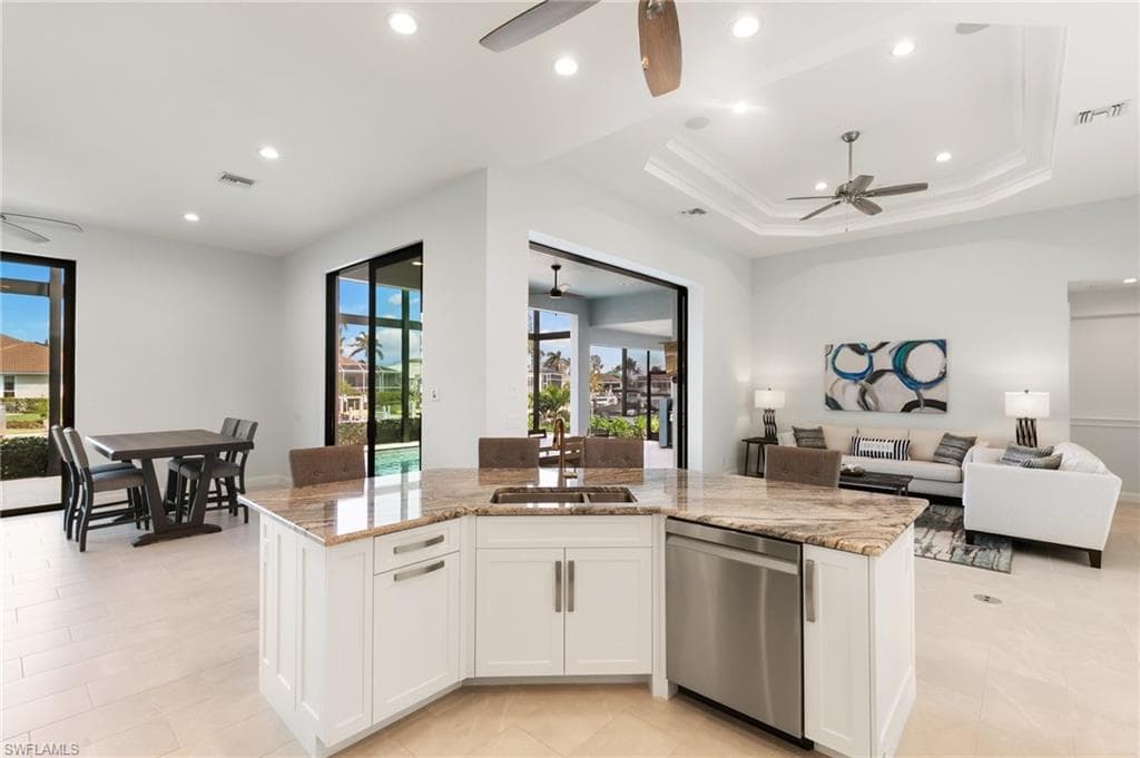 782 Saturn Ct, Marco Island, FL 34145-11