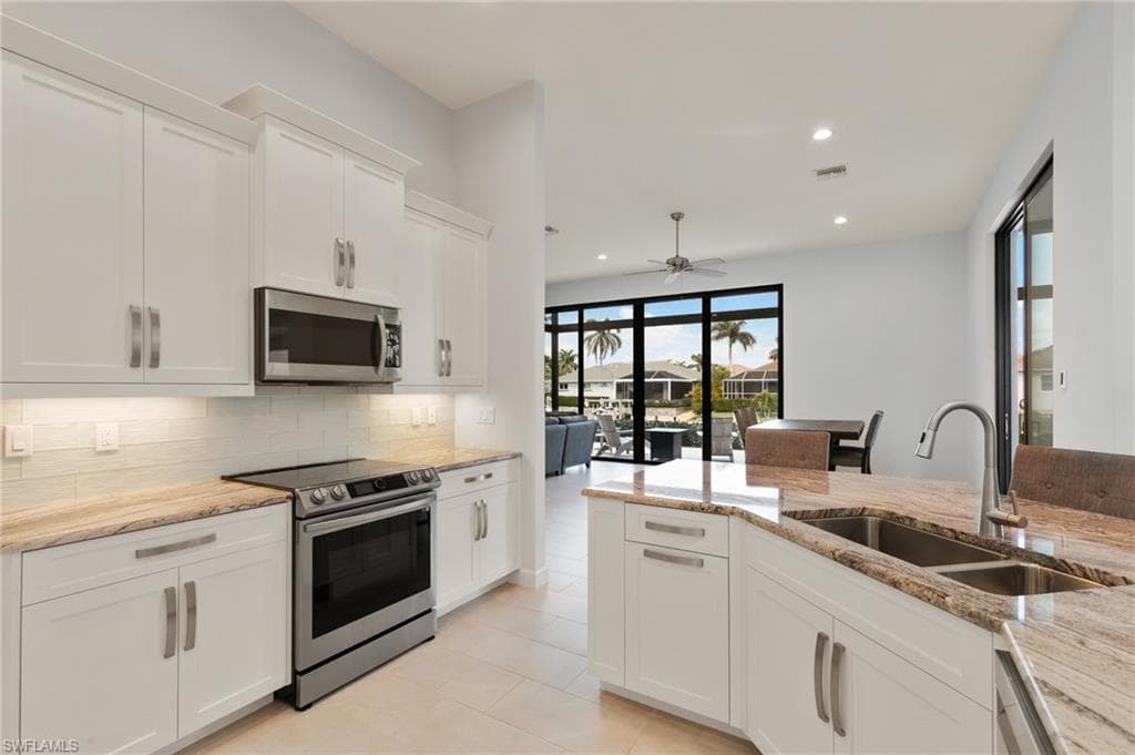 782 Saturn Ct, Marco Island, FL 34145-12