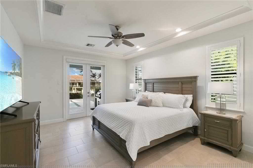 782 Saturn Ct, Marco Island, FL 34145-28