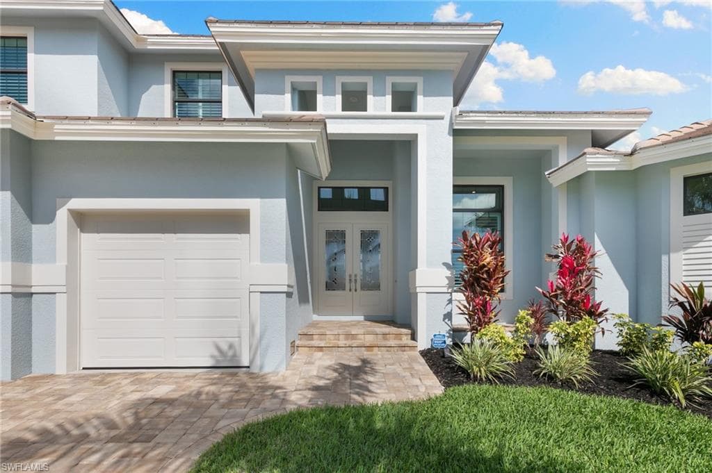782 Saturn Ct, Marco Island, FL 34145-3
