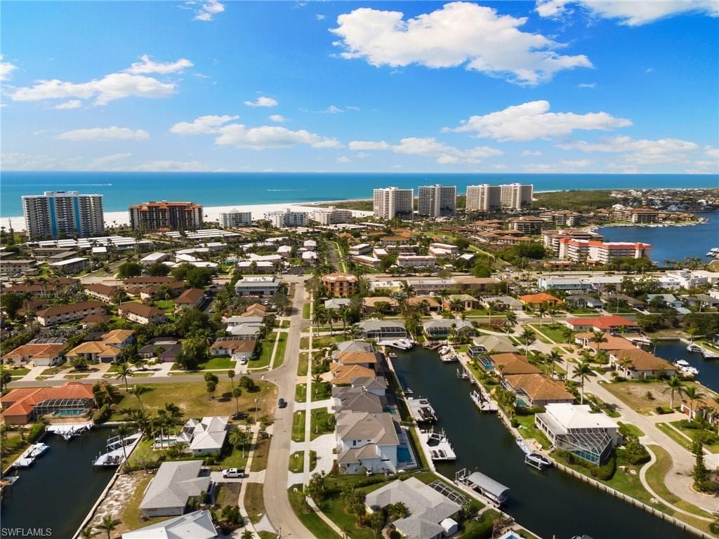 782 Saturn Ct, Marco Island, FL 34145-44