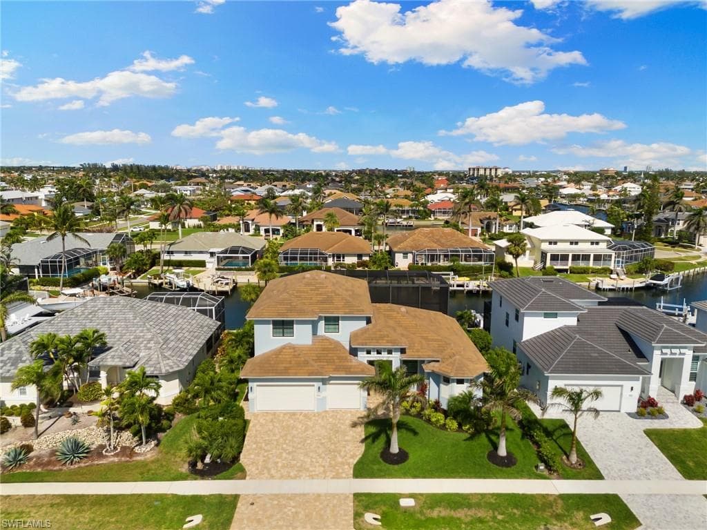 782 Saturn Ct, Marco Island, FL 34145-45
