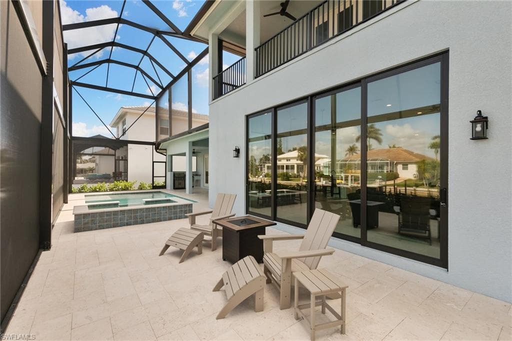 782 Saturn Ct, Marco Island, FL 34145-46
