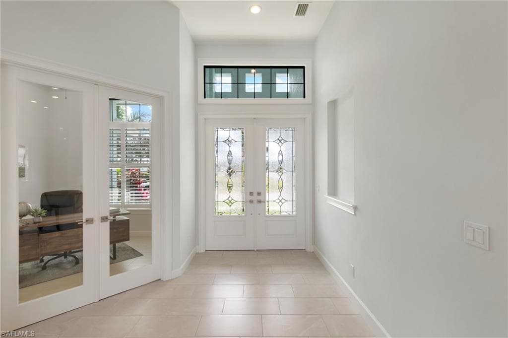 782 Saturn Ct, Marco Island, FL 34145-4