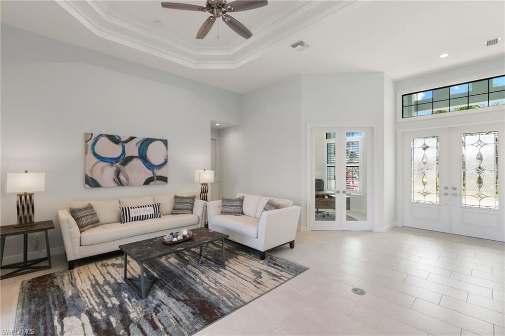 782 Saturn Ct, Marco Island, FL 34145-7