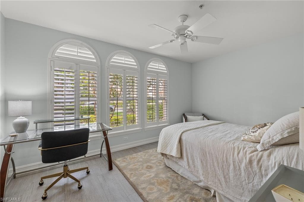 2850 Tiburon Blvd E 101, Naples, FL 34109-17