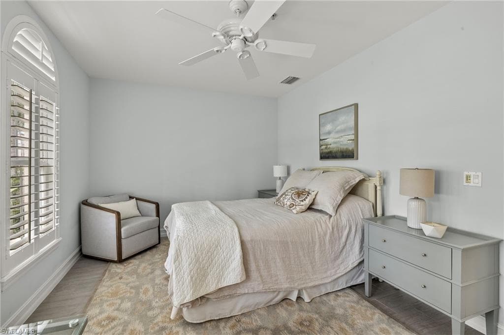2850 Tiburon Blvd E 101, Naples, FL 34109-18