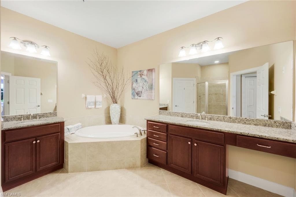 9532 Ironstone Ter 8-102, Naples, FL 34120-14