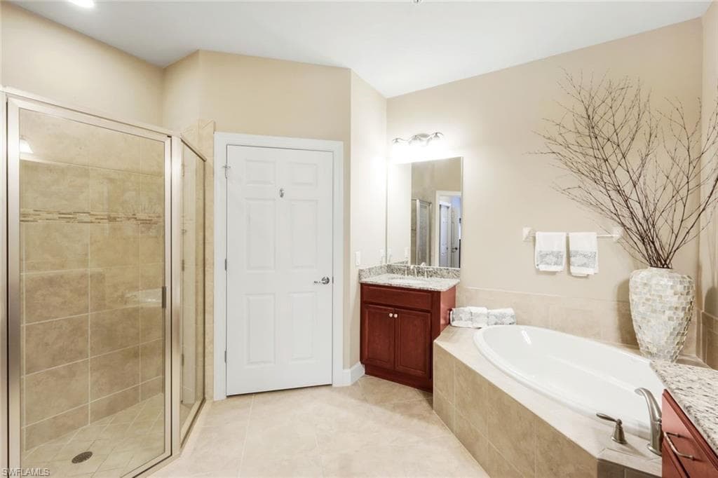 9532 Ironstone Ter 8-102, Naples, FL 34120-15