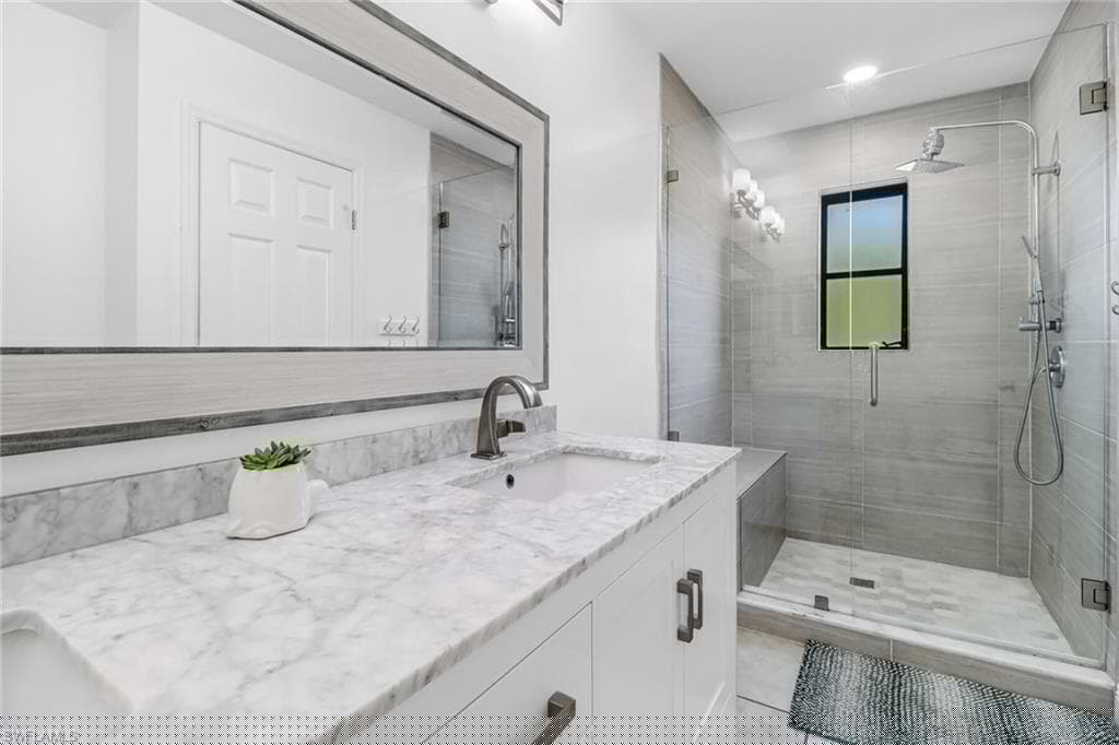 859 94th Ave N, Naples, FL 34108-20