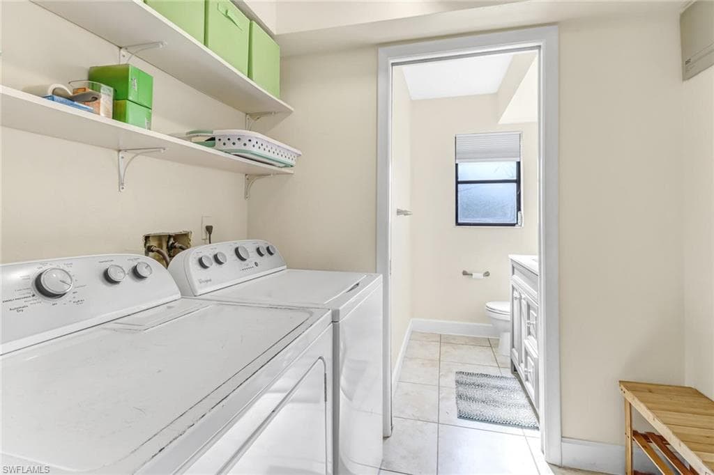 859 94th Ave N, Naples, FL 34108-26