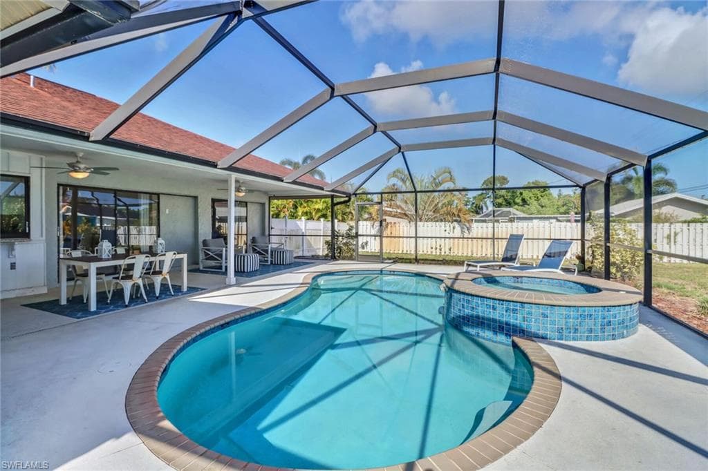 859 94th Ave N, Naples, FL 34108-31