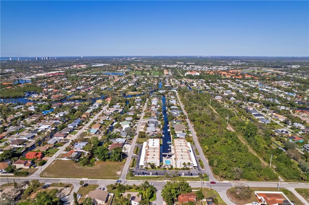 9395 Pennsylvania Ave 27, Bonita Springs, FL 34135-33