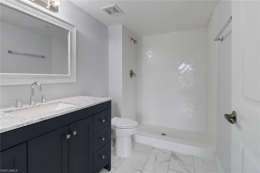 4720 Saint Croix Ln 135, Naples, FL 34109-10
