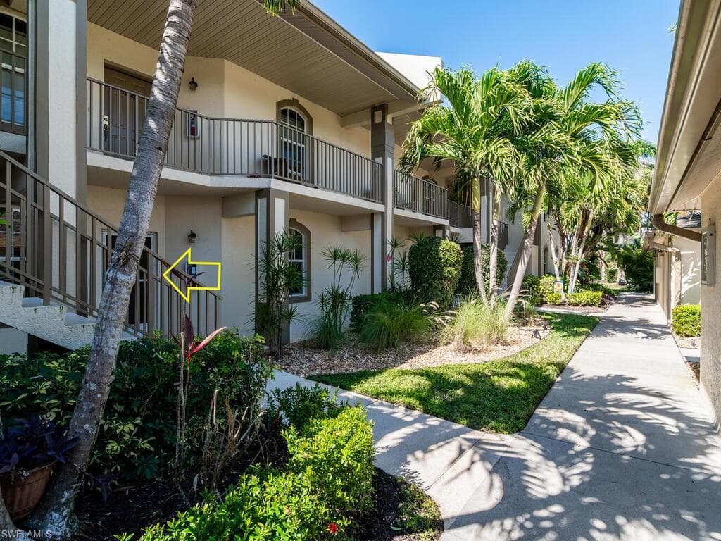 338 Newport Dr 1802, Naples, FL 34114-4