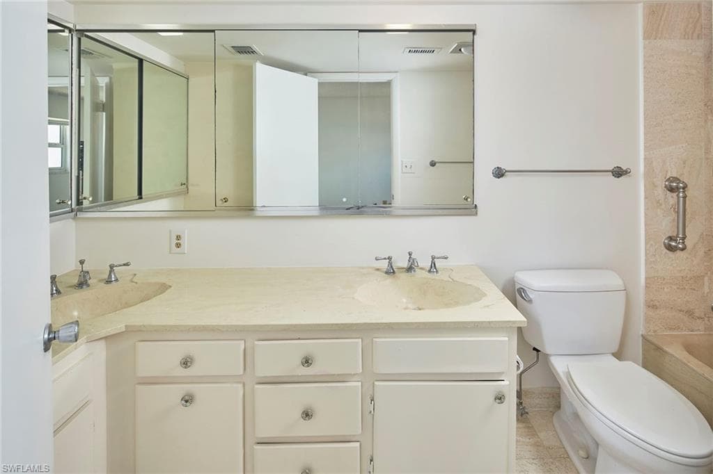 1919 Gulf Shore Blvd N 804, Naples, FL 34102-15