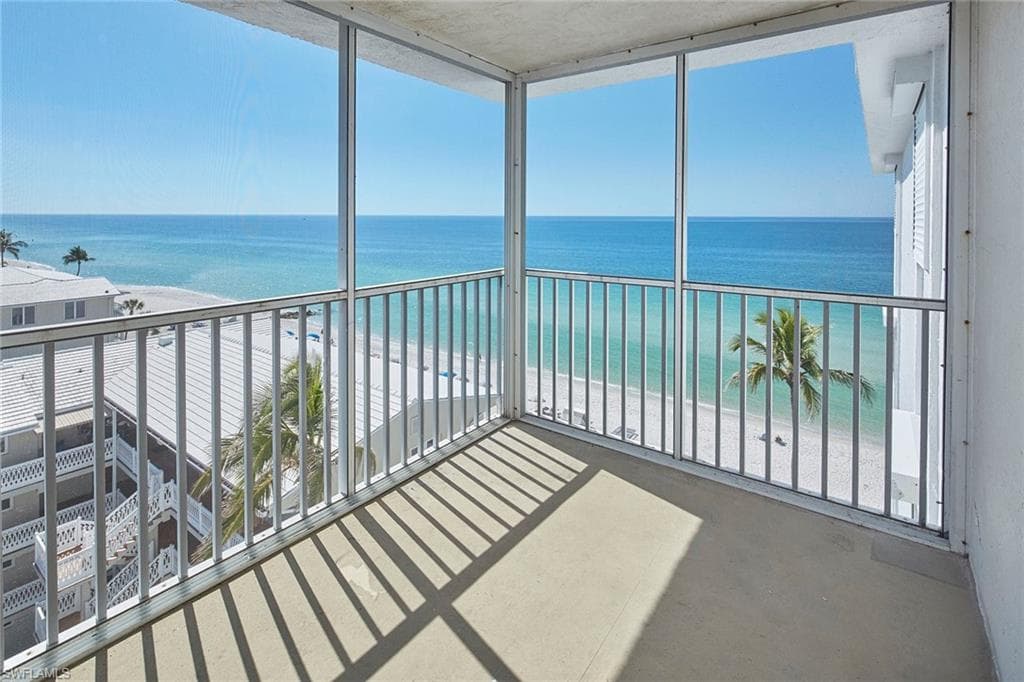 1919 Gulf Shore Blvd N 804, Naples, FL 34102-1