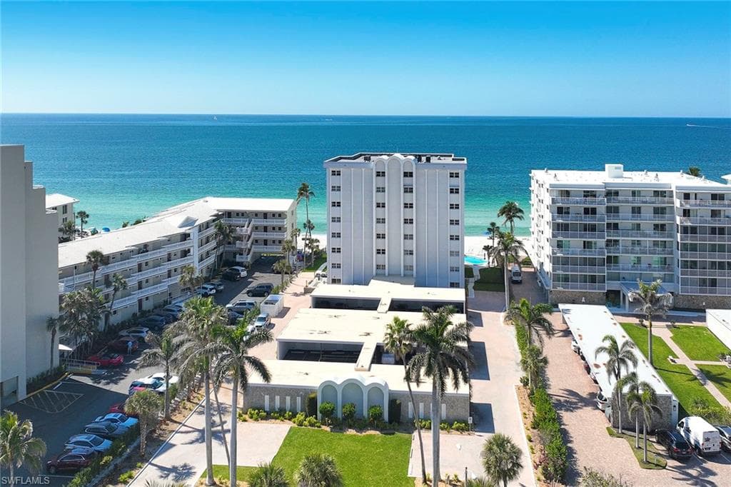 1919 Gulf Shore Blvd N 804, Naples, FL 34102-21