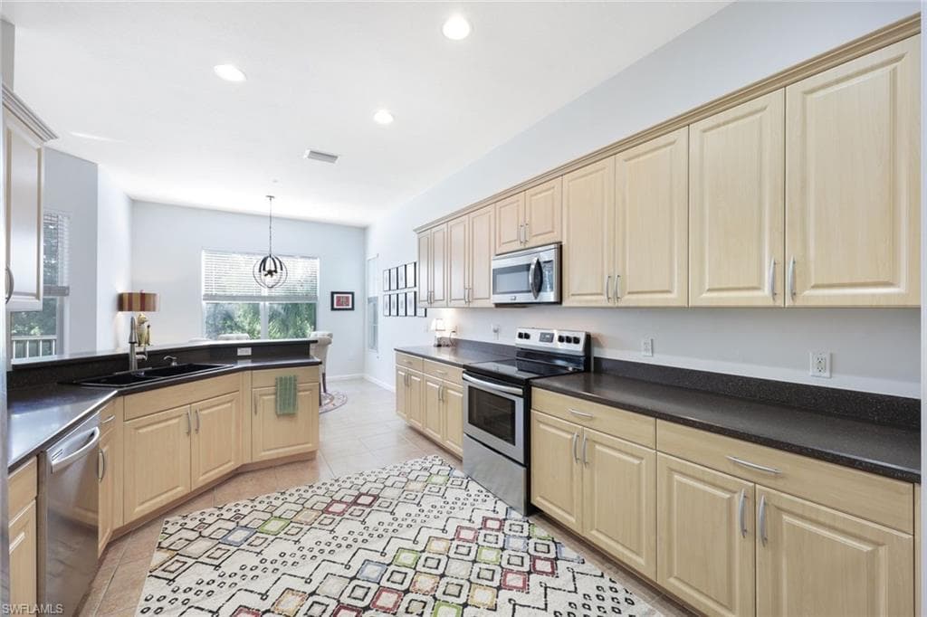 17485 Old Harmony Dr 202, Fort Myers, FL 33908-8