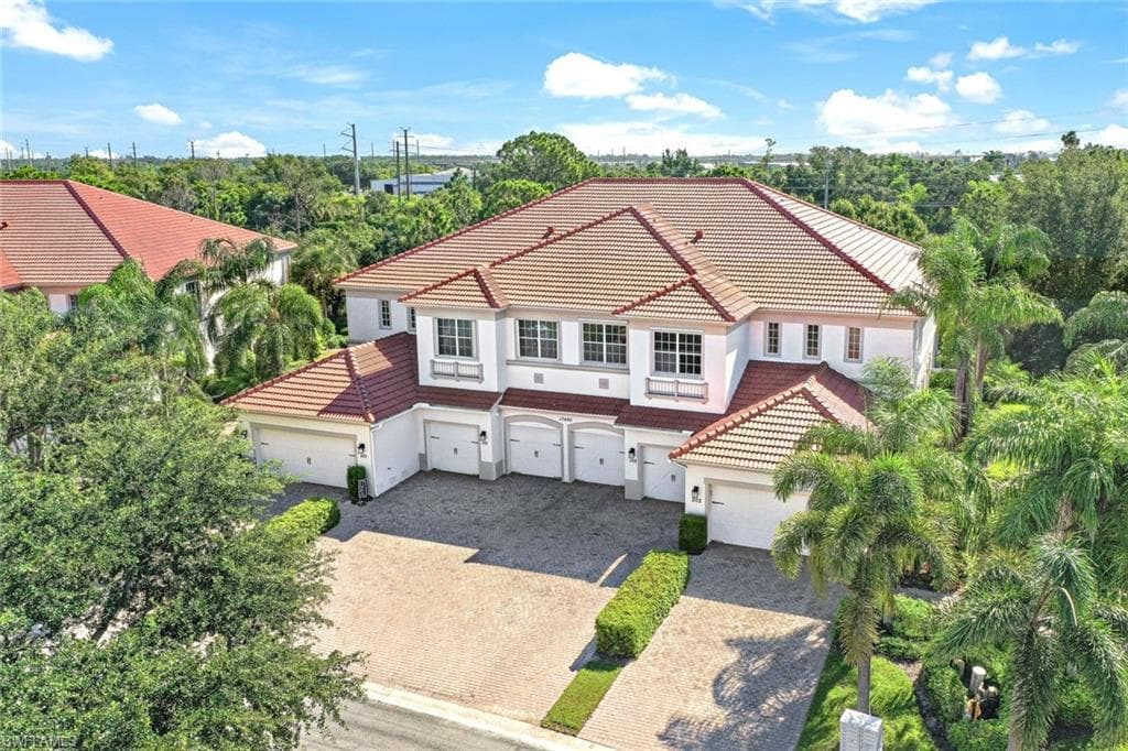 17485 Old Harmony Dr 202, Fort Myers, FL 33908-26