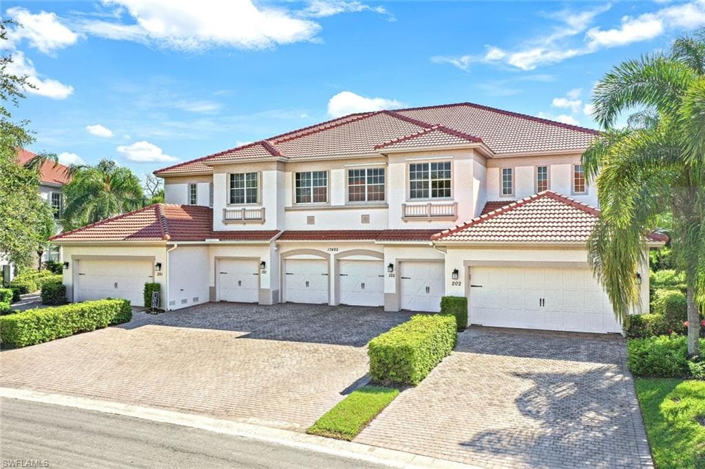 17485 Old Harmony Dr 202, Fort Myers, FL 33908-2
