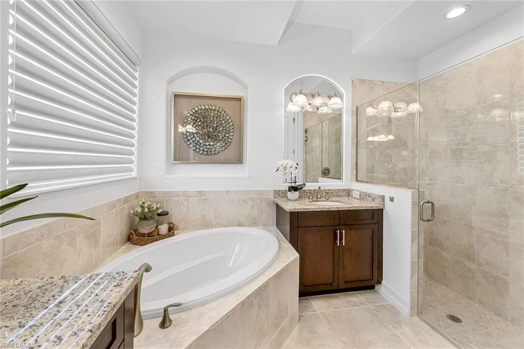 6231 Brunello Ln, Naples, FL 34113-17