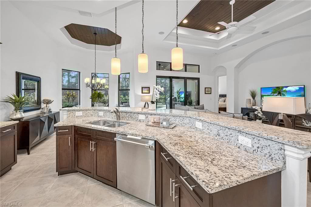 6231 Brunello Ln, Naples, FL 34113-2