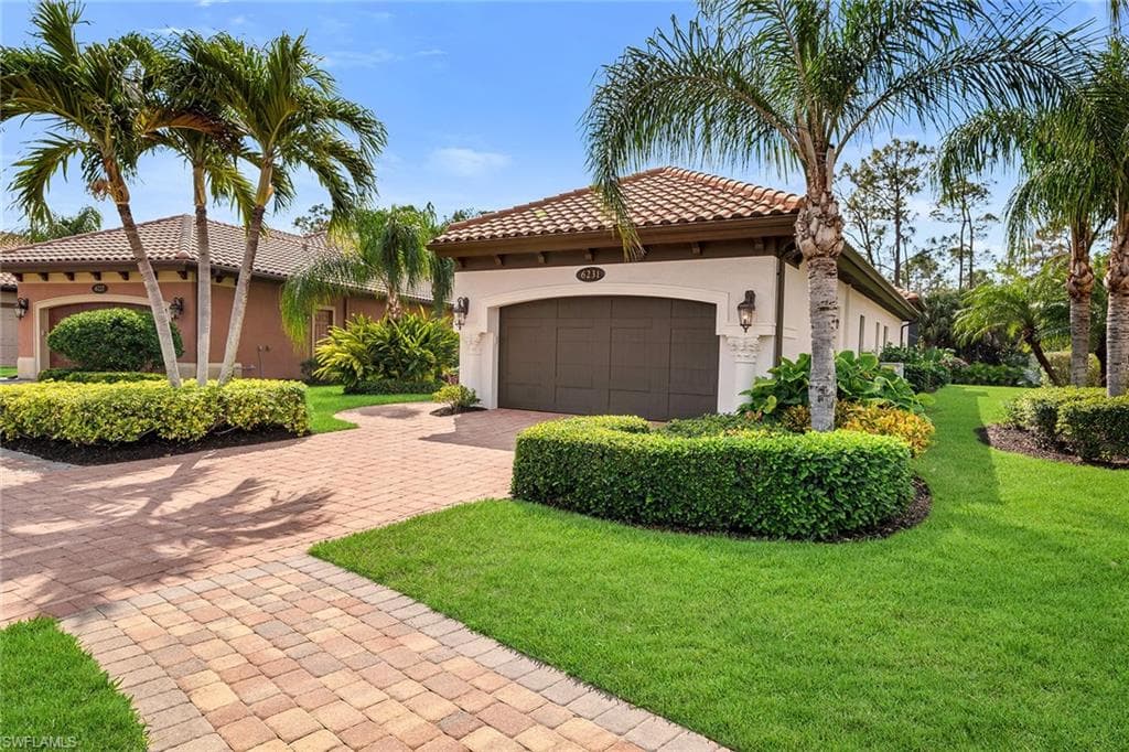 6231 Brunello Ln, Naples, FL 34113-37