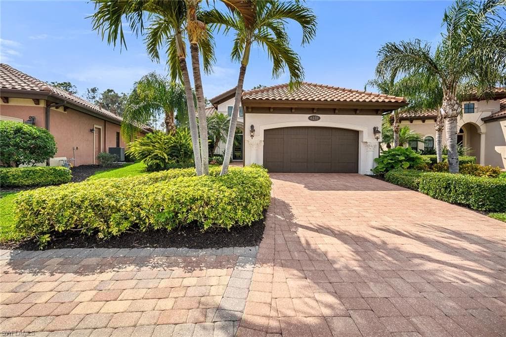 6231 Brunello Ln, Naples, FL 34113-4